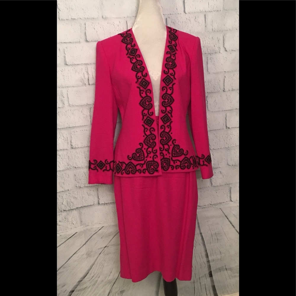 🎉Host Pick🎉Stunning Nolan Miller Beaded Suit😍 - Picture 3 of 9